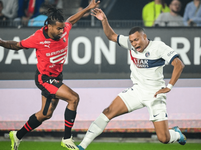 Paris Saint-Germain verslaat Rennes maar vorm Mbappe stelt teleur